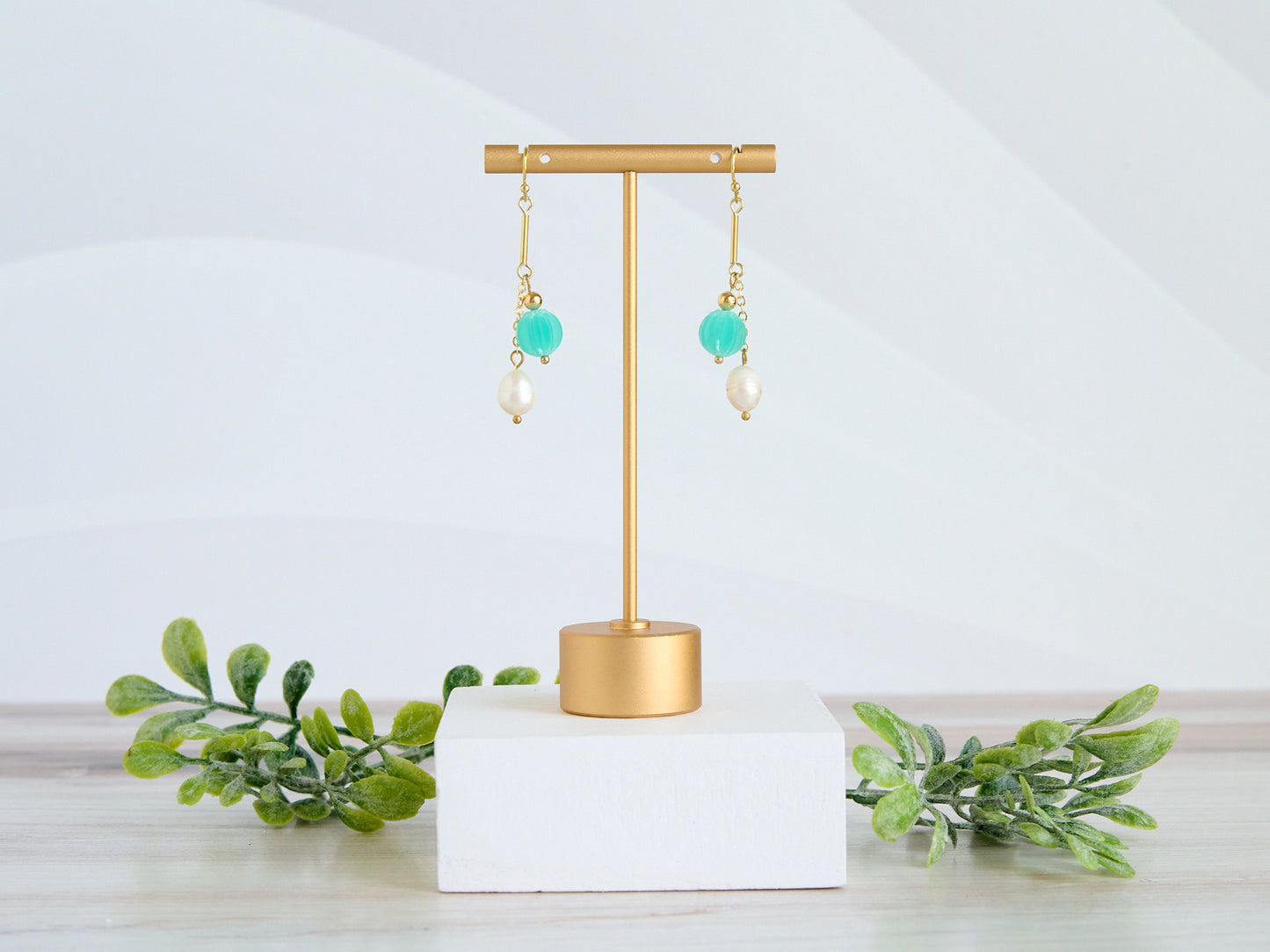 Burlesque Pearl 3D Printed Earrings Blue