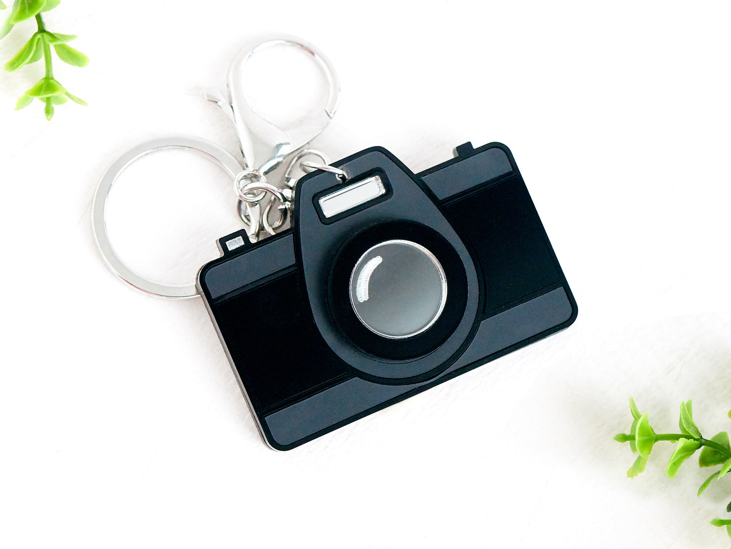 Personalized Fashion Acrylic Camera Keychain Bag Tag Accessory