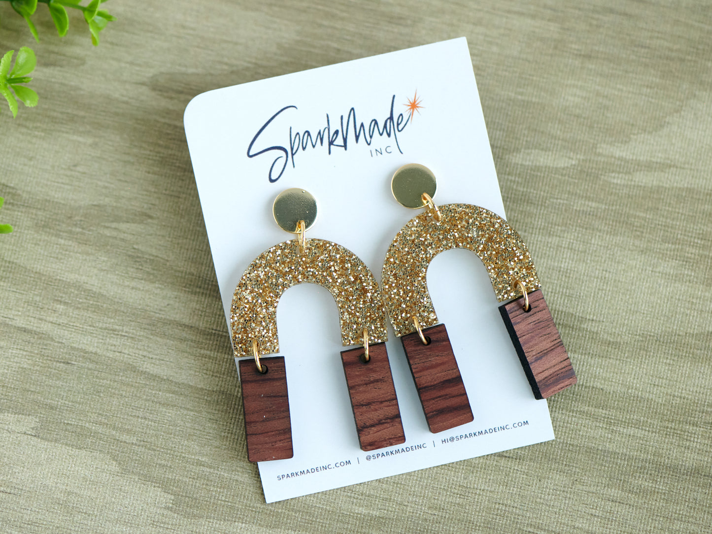 Gold Glitter Magnet Earrings