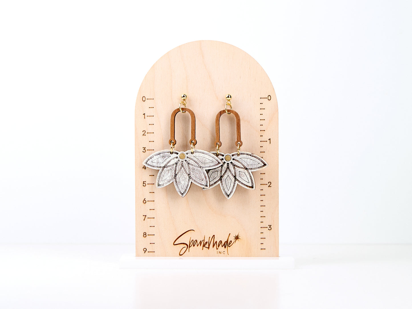 Boho Daisy Earrings