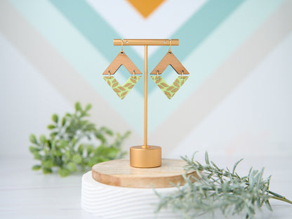 Golden Engraving Dangle Diamond Earrings - Green