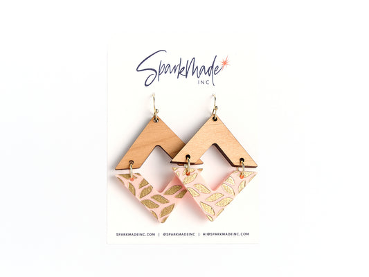 Golden Engraving Dangle Diamond Earrings - Pink