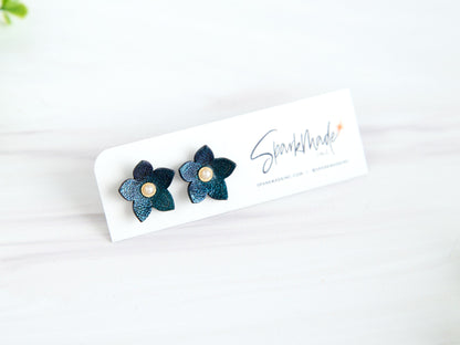 Kaia Stud Earrings Midnight